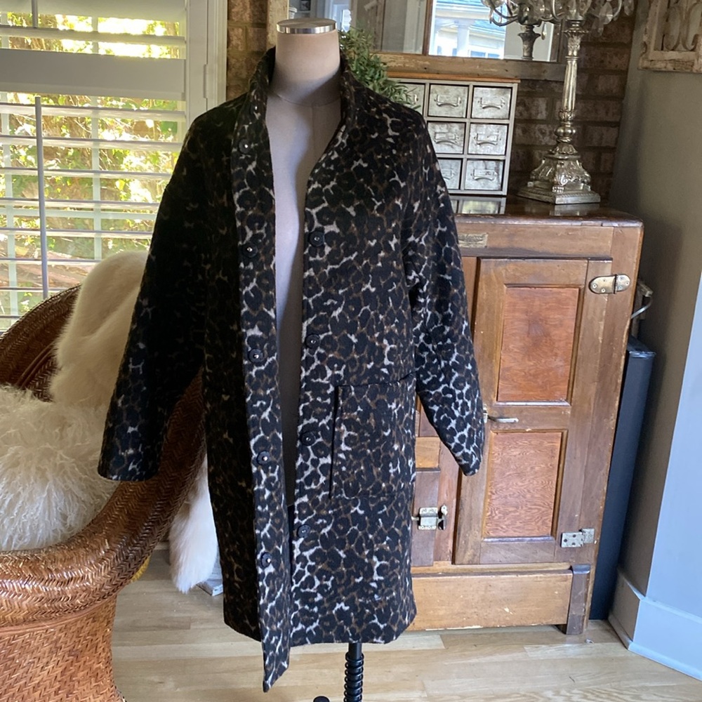 J. Mclaughlin Wool Blend Button Leopard Print Jac… - image 7